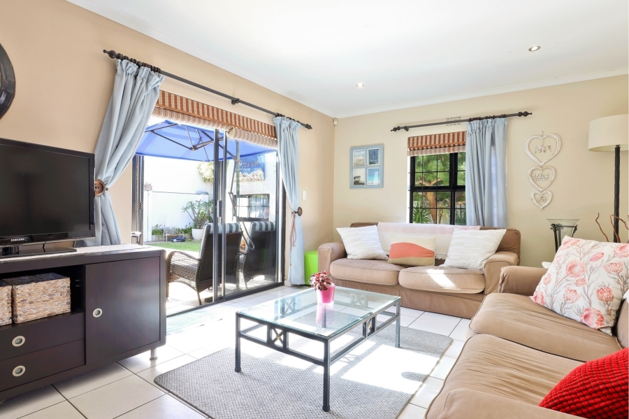 3 Bedroom Property for Sale in Sunningdale Western Cape